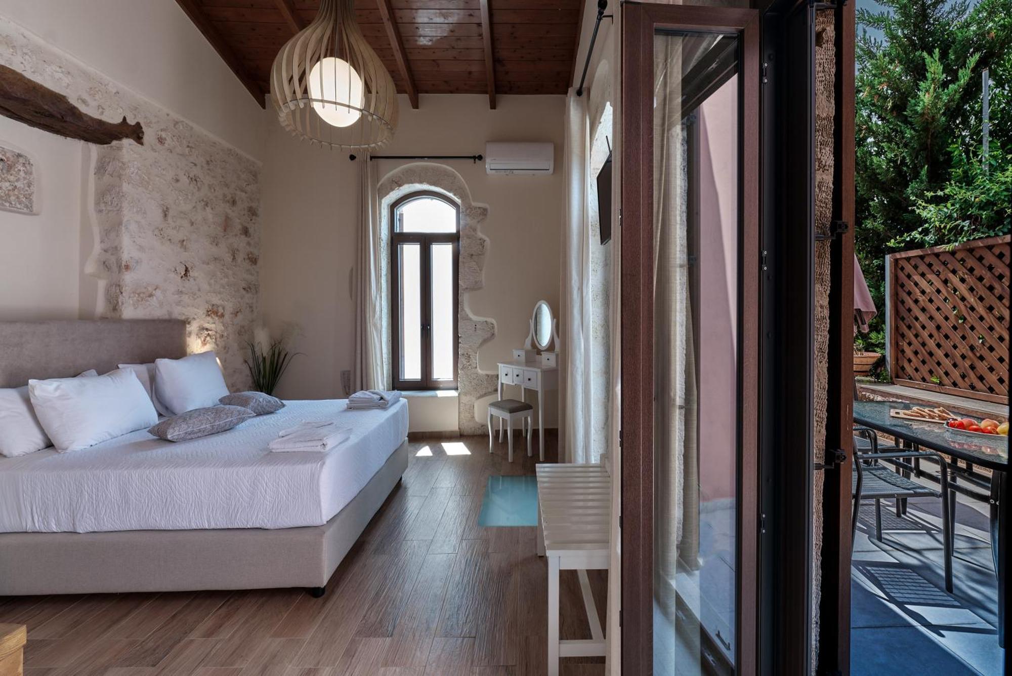 Stone Villa With Swimming Pool-Bbq! Melidhónion Екстериор снимка
