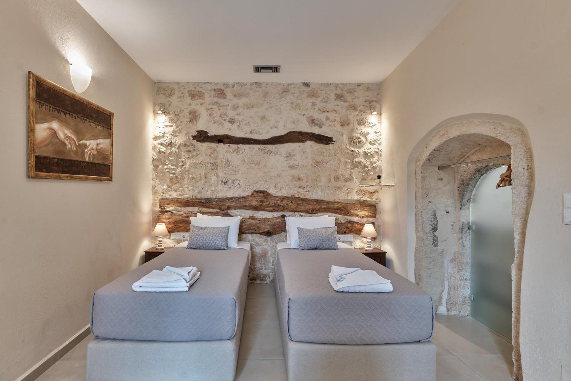 Stone Villa With Swimming Pool-Bbq! Melidhónion Екстериор снимка